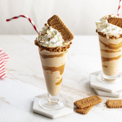 lotus biscoff smulor dekorerad milkshake
