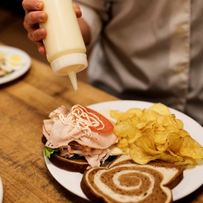 Extradispenserlock-FIFO-flaskan