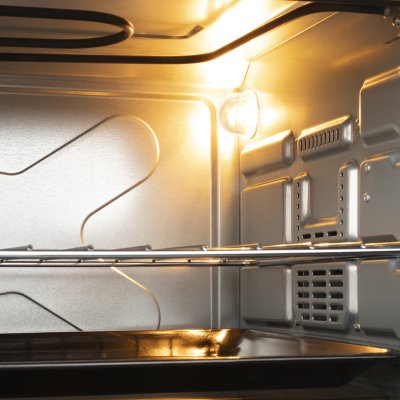 OV-3635 varmluftsugn insida lampa
