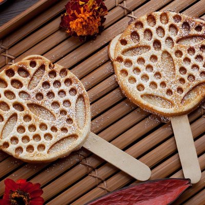 Waffle Bears on Sticks